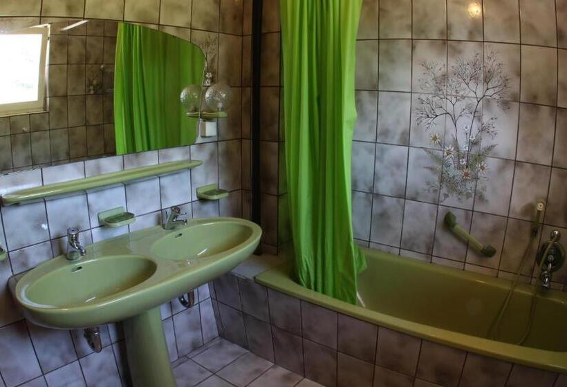 تختخواب در اتاق مشترک, Villa Ohrid Anastasia