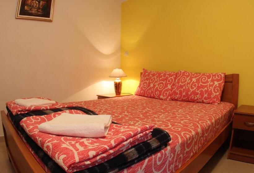 استودیوی استاندارد, Villa Ohrid Anastasia