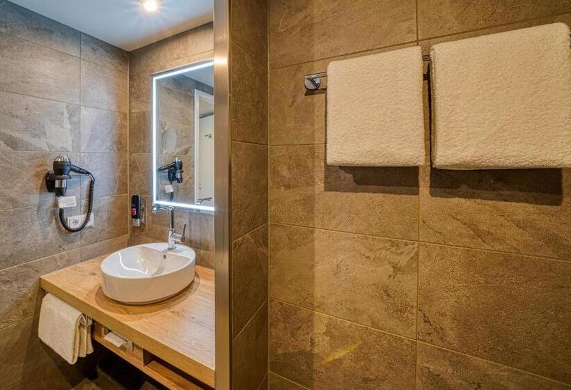 디럭스 룸, Fourside Hotel Freiburg, Trademark Collection By Wyndham
