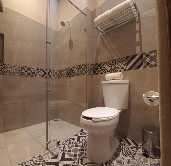 اتاق لوکس با تخت بزرگ, Junvay
