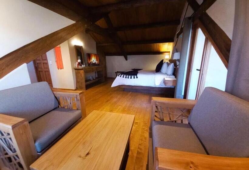 Suite with Terrace, Junvay