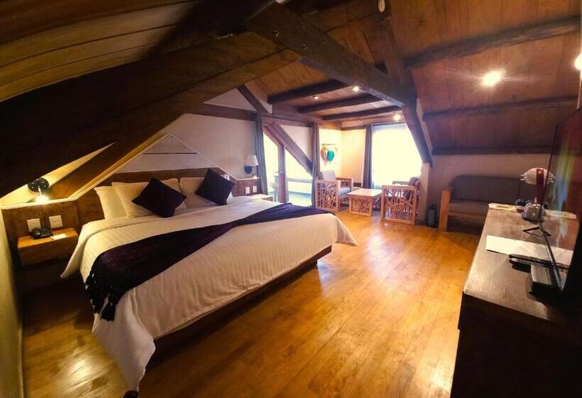 Suite with Terrace, Junvay
