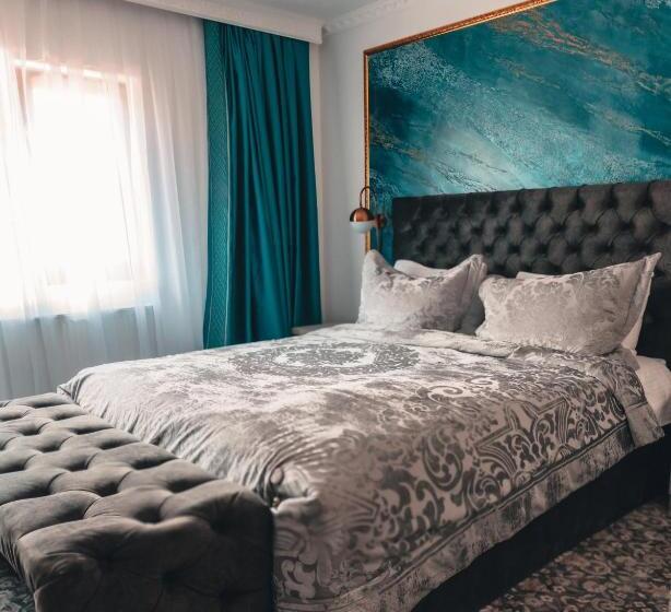 اتاق استاندارد با بالکن, Suru Hotel & Restaurant