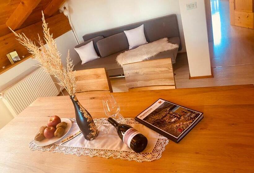 Апартаменты 1 Спальня Вид на Сад, Engadiner Apartments & Wines
