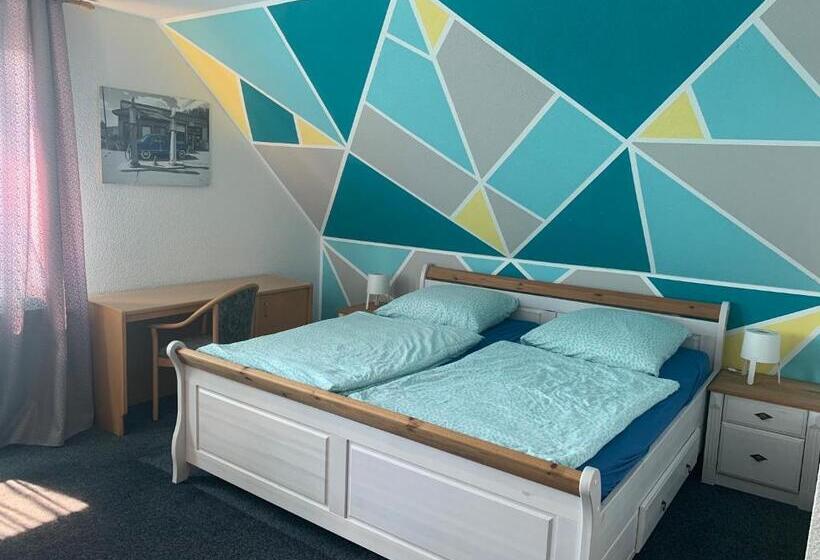 Номер Стандарт, Zur Schleuse