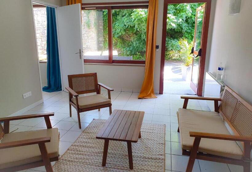 Family Suite, Alicia Auray Le Bono