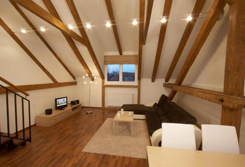 带2个卧室的公寓, Residence U černé Věže české Budějovice