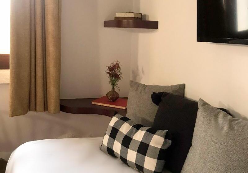 4인용 스탠다드 룸, Hostal Leon Dormido
