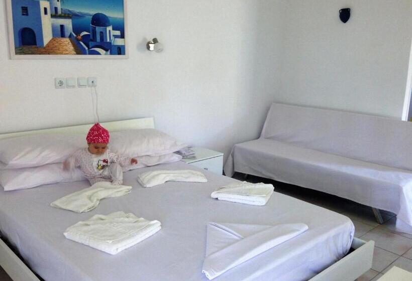 استودیوی استاندارد, Limnionas Bay Village