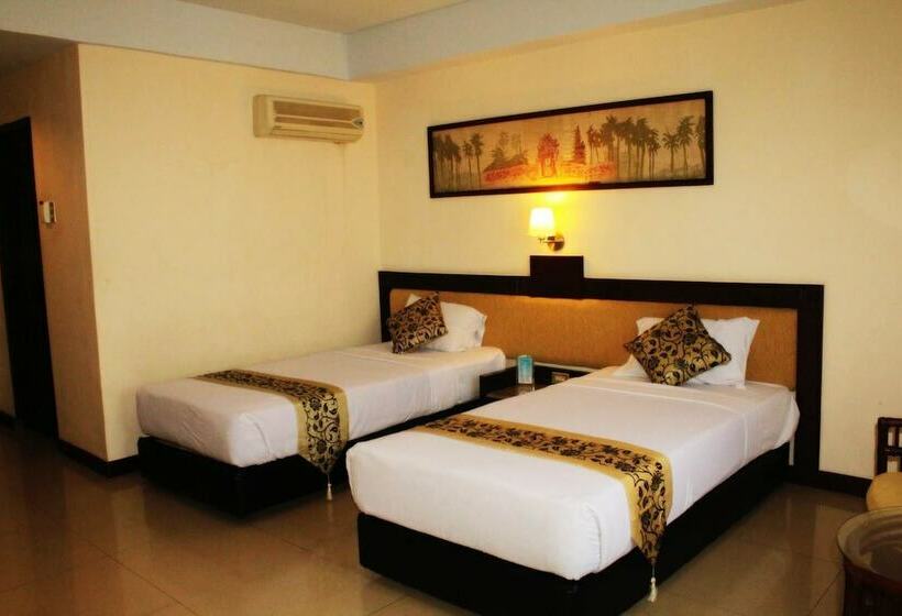 اتاق استاندارد, Losari Beach