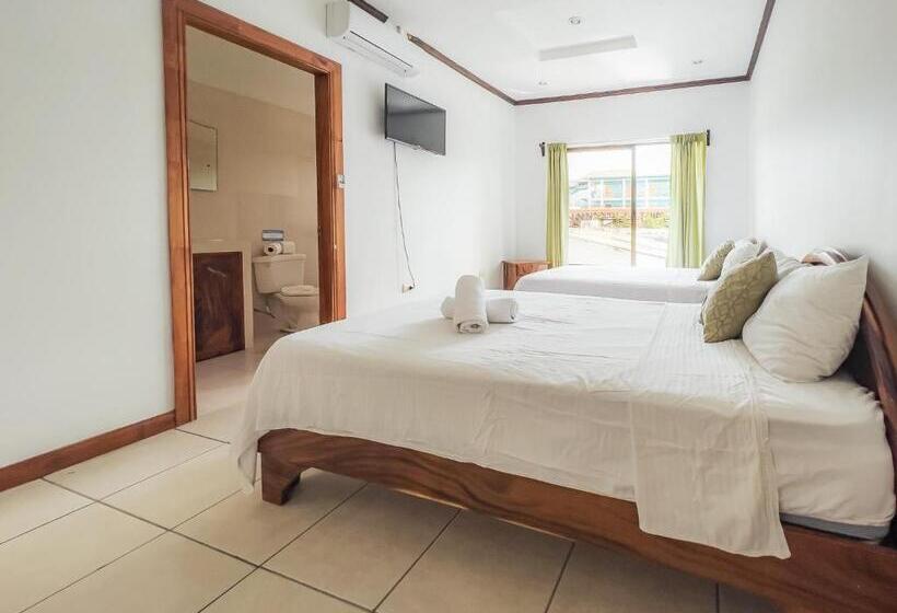 اتاق استاندارد با بالکن, Poshtel Arenal