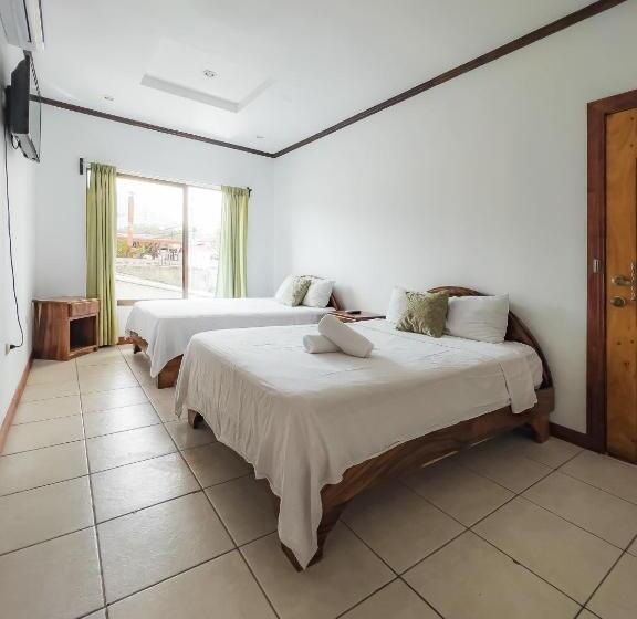 اتاق استاندارد با بالکن, Poshtel Arenal
