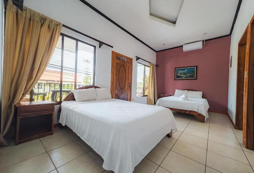 اتاق استاندارد با بالکن, Poshtel Arenal