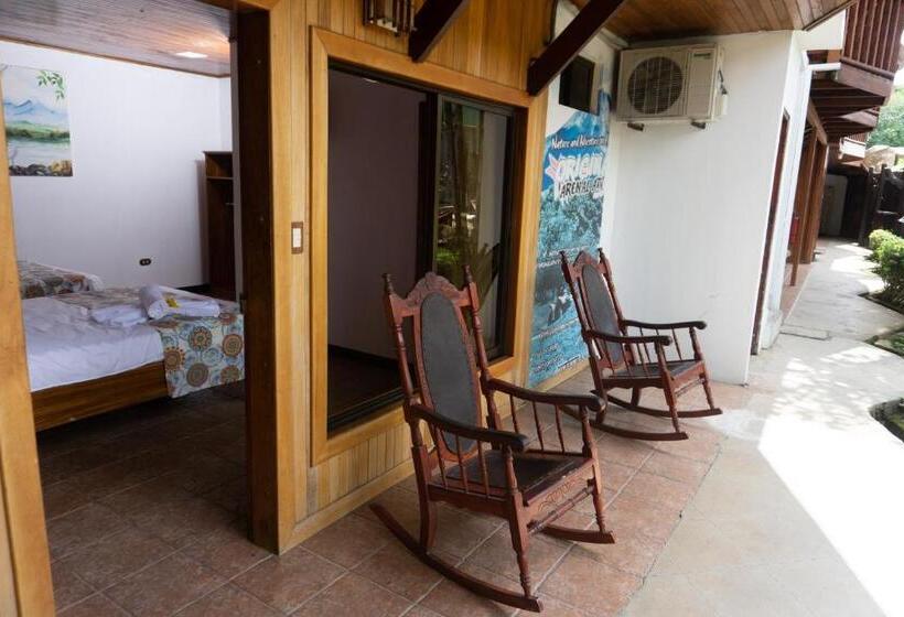 اتاق لوکس, Poshtel Arenal