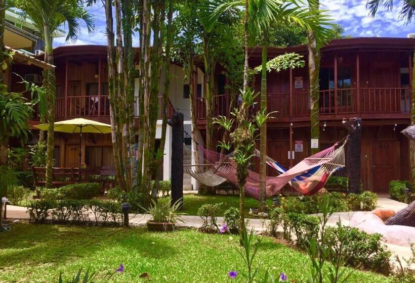 اتاق استاندارد با بالکن, Poshtel Arenal