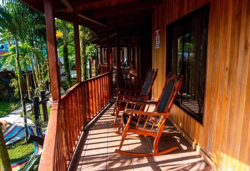اتاق لوکس, Poshtel Arenal