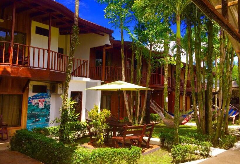 اتاق لوکس, Poshtel Arenal