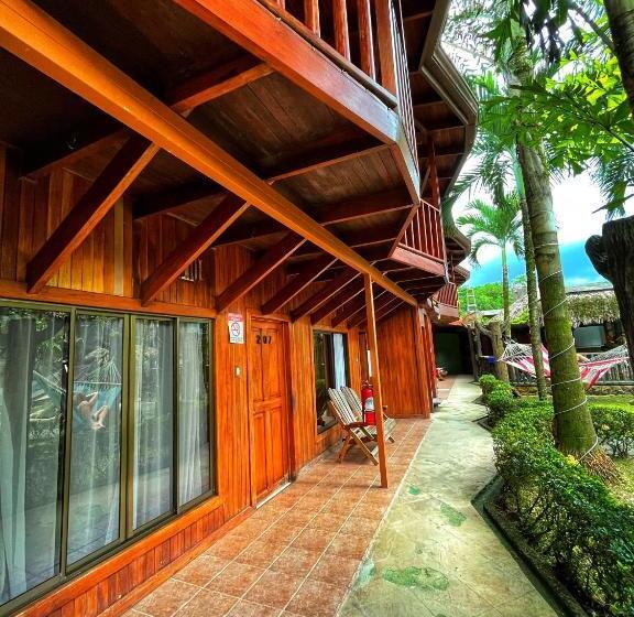 اتاق لوکس چهار تخته, Poshtel Arenal