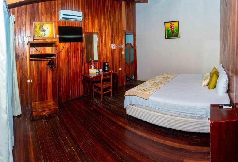 اتاق لوکس, Poshtel Arenal