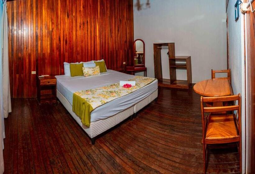اتاق لوکس, Poshtel Arenal