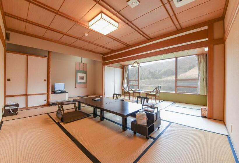 패밀리 룸, Bousenkaku