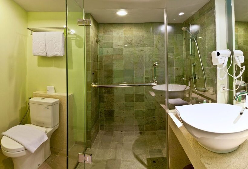 Семейный Номер, Eden Hotel Kuta Bali
