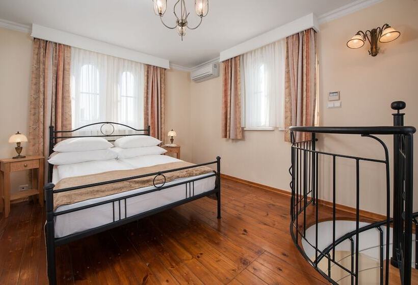 Семейный Номер, Villa Sedan   Destigo Hotels