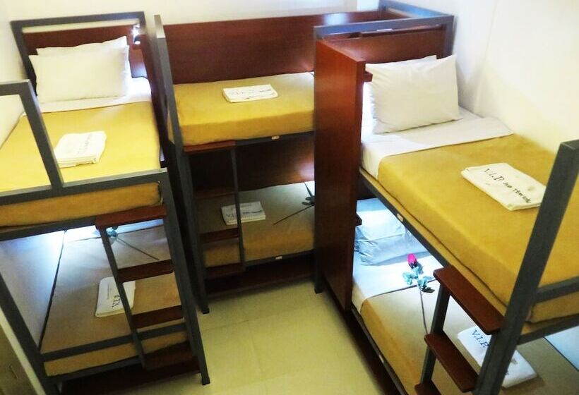 공동 객실, Townhouse Oak Vip Suites