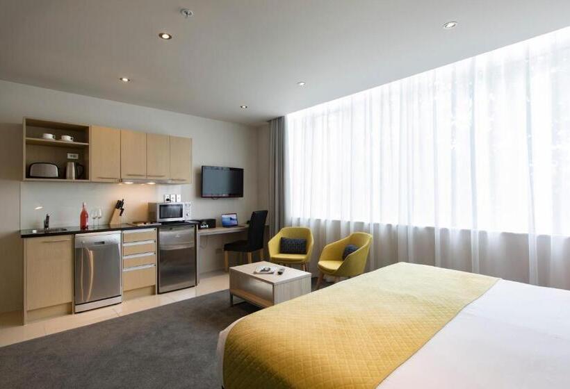 스탠다드 스튜디오, Quest On Hobson Serviced Apartments