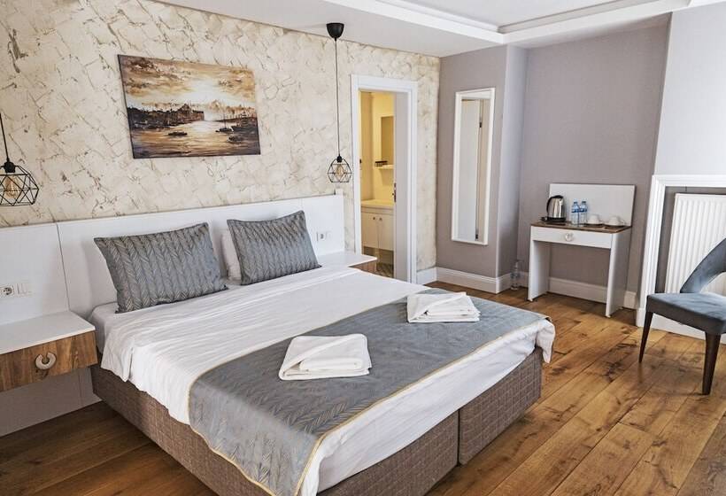 スーペリアトリプルルーム, Galata Door Otel