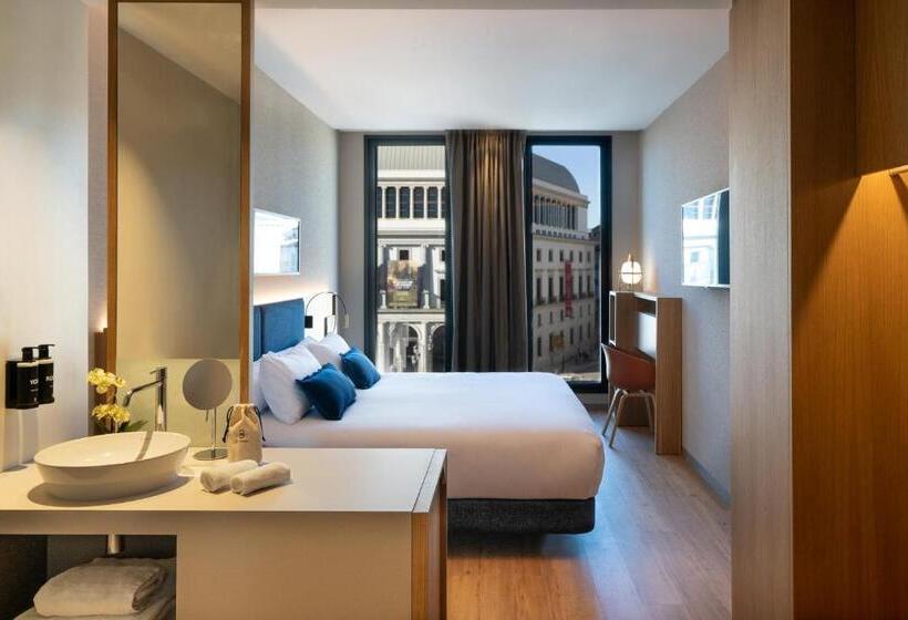 اتاق لوکس با چشم‌انداز, Ocean Drive Madrid