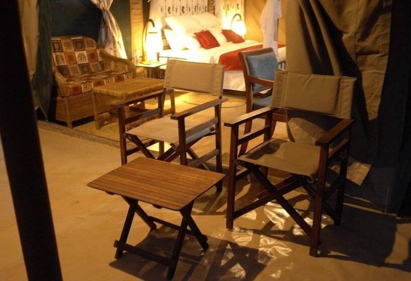 چادر با خدمات رفاهی لوکس, Osinon Camps & Lodges
