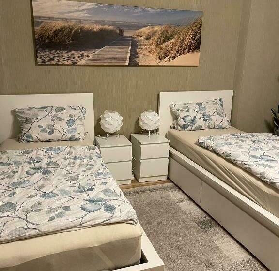 标准间, Apartment 22