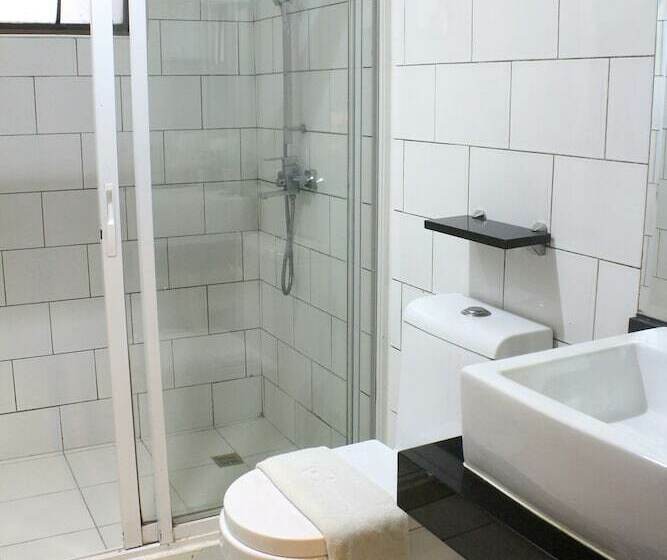חדר דלוקס עם מרפסת, Azalea Residences Baguio