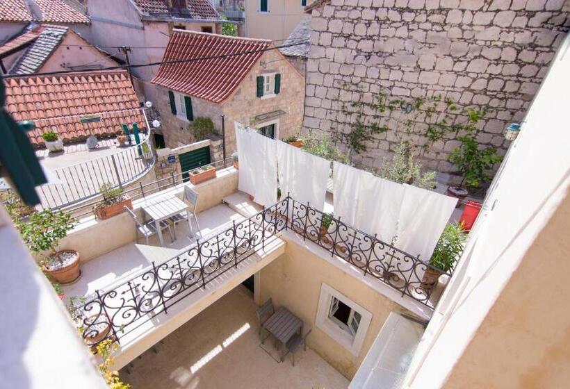 Студия Deluxe, Divota Apartment