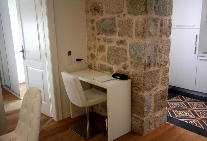 Вилла Deluxe 3 Спальни, Divota Apartment