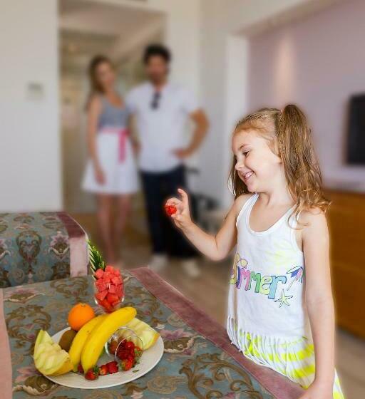 اتاق لوکس با چشم‌انداز دریا, Side Crown Serenity All Inclusive
