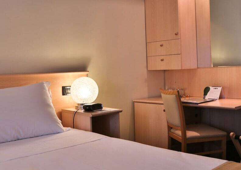 Quarto Estandar Individual, Terme Imperial
