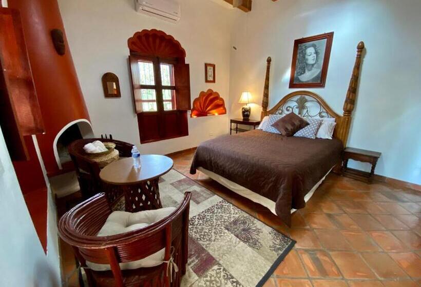 اتاق لوکس, Casa María Félix