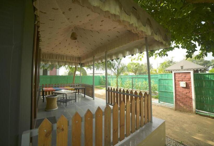 غرفة ديلوكس سرير كينج, Amrit Van Resort