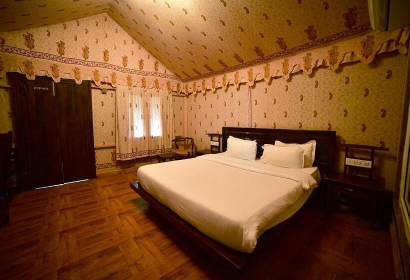 غرفة قياسية سرير كينج, Amrit Van Resort