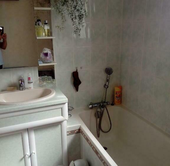 חדר סטנדרט חדר אמבטיה משותף, Chambre Chez L Habitant