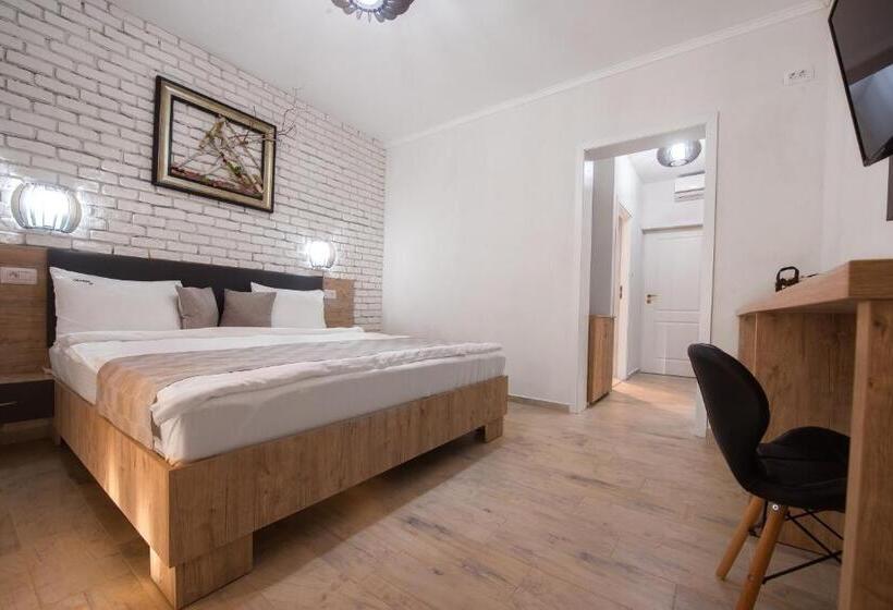 Номер Стандарт с Балконом, Boutique 23