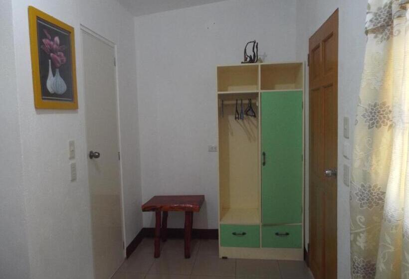 Бунгало Стандарт, Gustav S Place Silver Beach Dive Resort