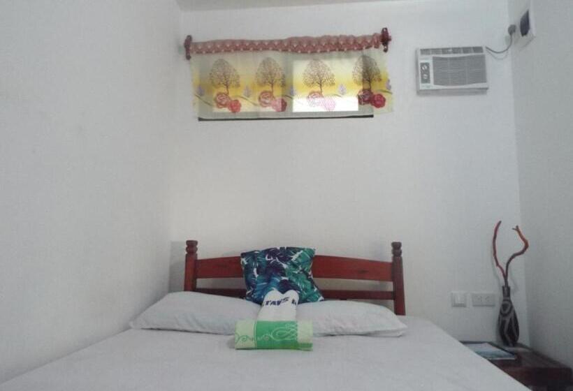 بانگلوی استاندارد, Gustav S Place Silver Beach Dive Resort