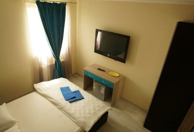 Chambre Deluxe, Vila Fara Nume