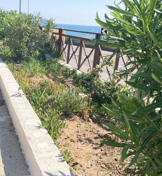 经济房, La Meriggia B&b