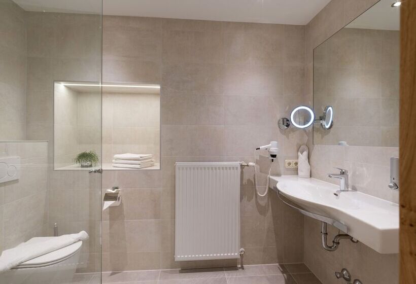 اتاق استاندارد سه نفره, Alpen Glück Hotel Unterm Rain Garni