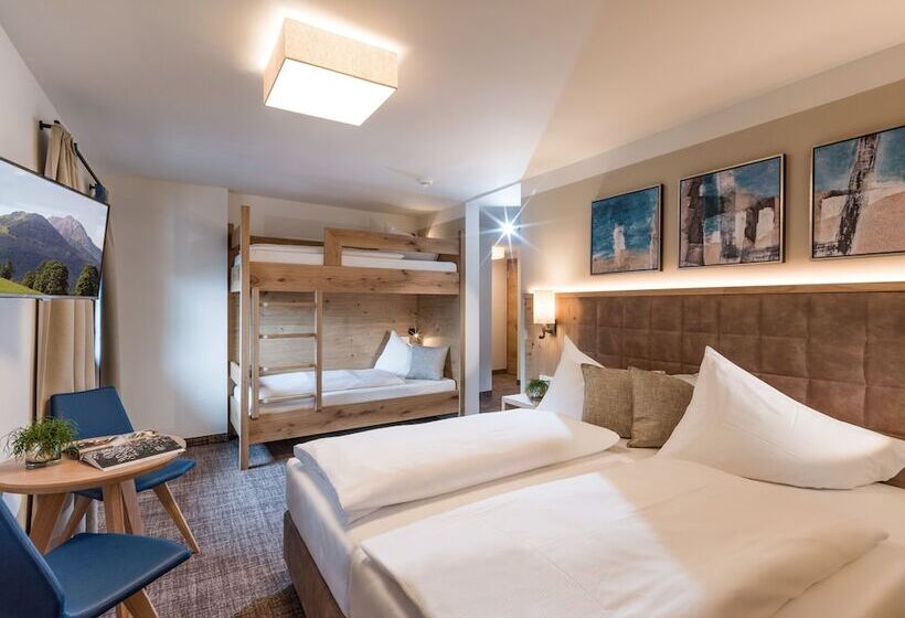 اتاق استاندارد چهار تخته, Alpen Glück Hotel Unterm Rain Garni