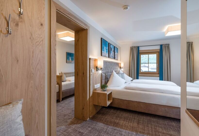 سوییت, Alpen Glück Hotel Unterm Rain Garni